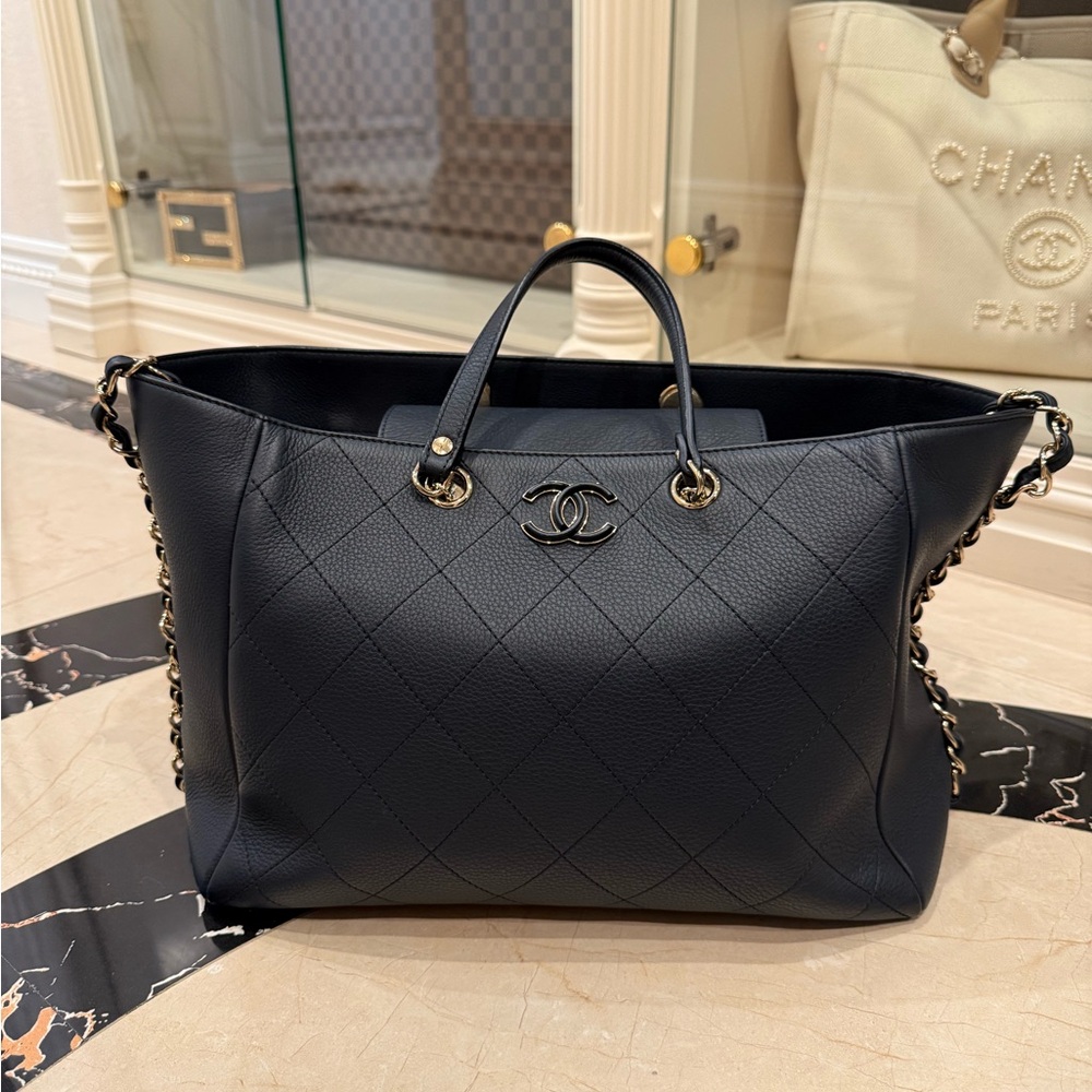 Chanel Tote Bag